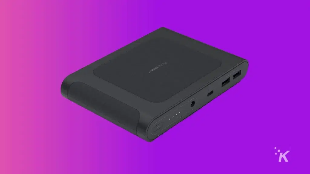 the best steam deck accessories (2024) Omnicharge 25600 power bank