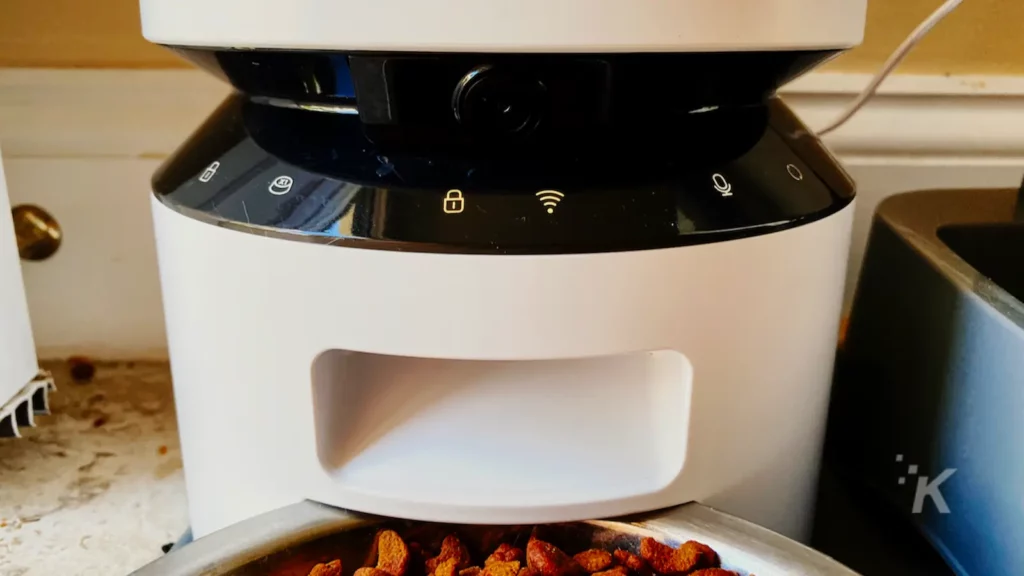 petlibro's granary pet feeder gives you control over your pet’s diet Petlibro automatic cat feeder