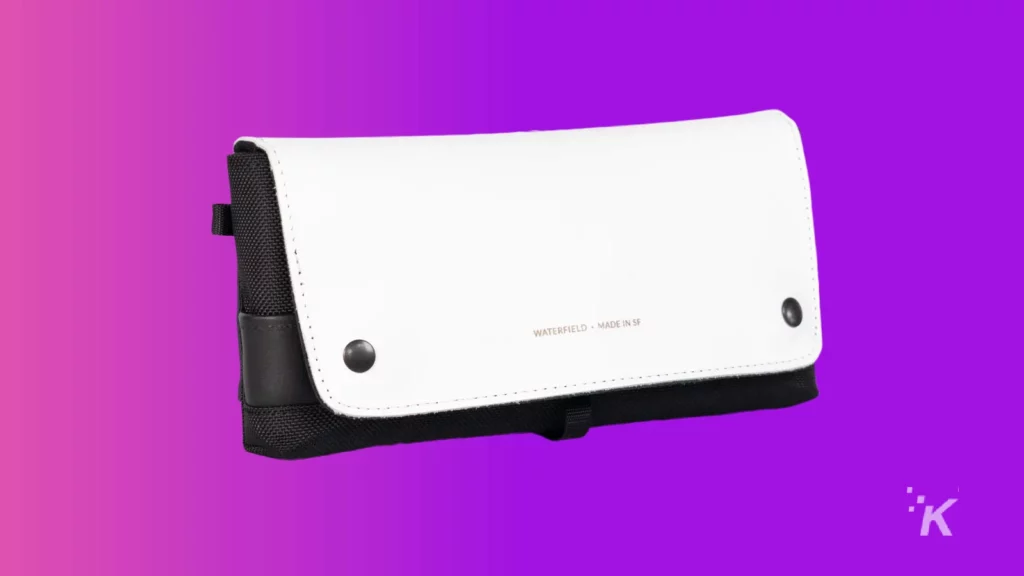 the best steam deck accessories (2024) Waterfield city slicker case steam deck